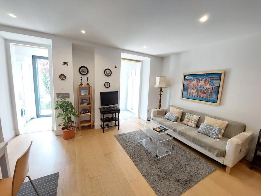 Apartment With Private Garden - Central Location Lisbon Bagian luar foto
