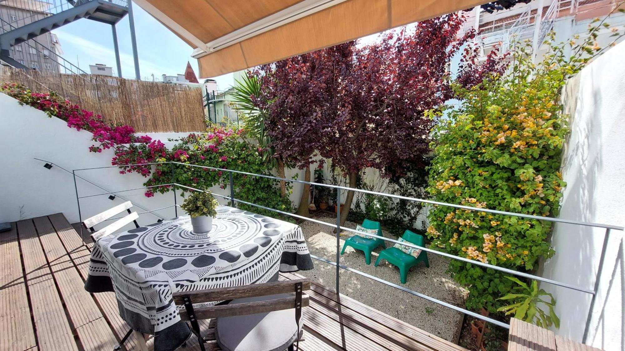 Apartment With Private Garden - Central Location Lisbon Bagian luar foto